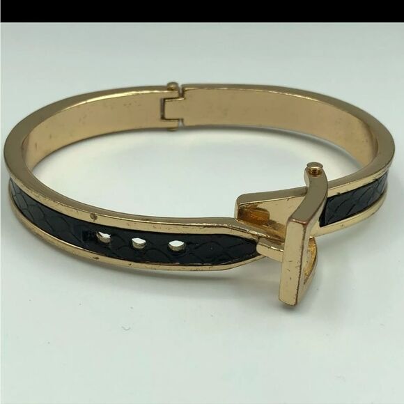 Vintage Black Belt Cuff Buckle Bracelet 2 1/2" - Picture 3 of 6